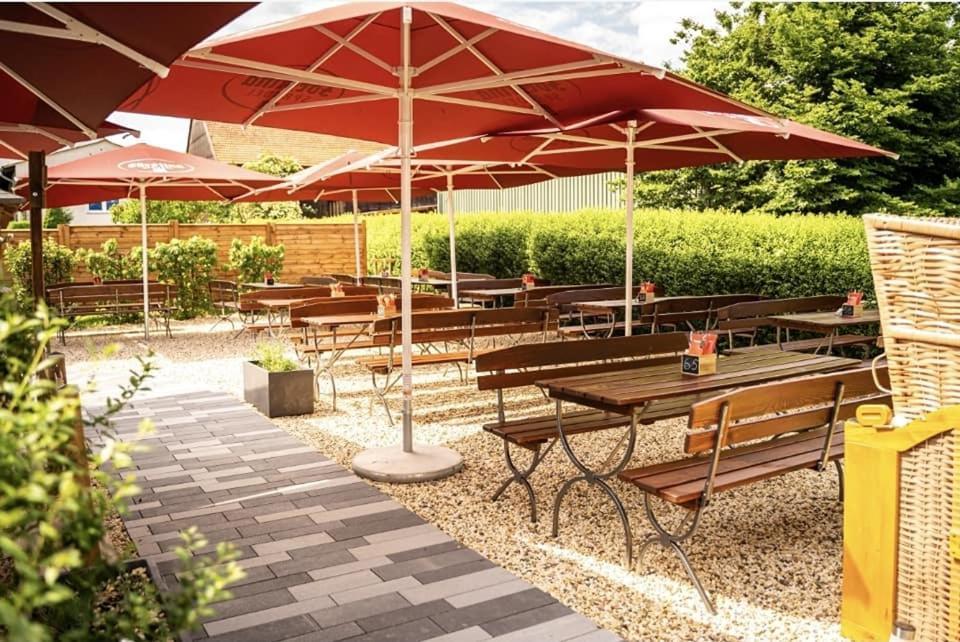 Rhoenblick Landhotel - Restaurant - Countrypub Petersberg (Hessen) Exterior foto